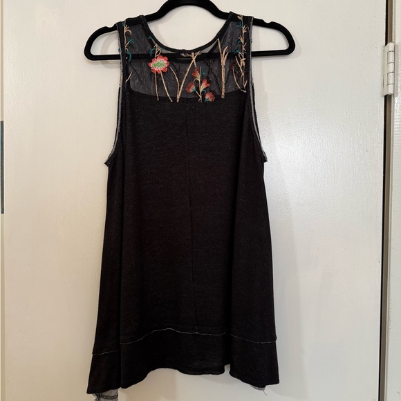 Hummingbird Embroidered Tunic - Picture 2 of 4